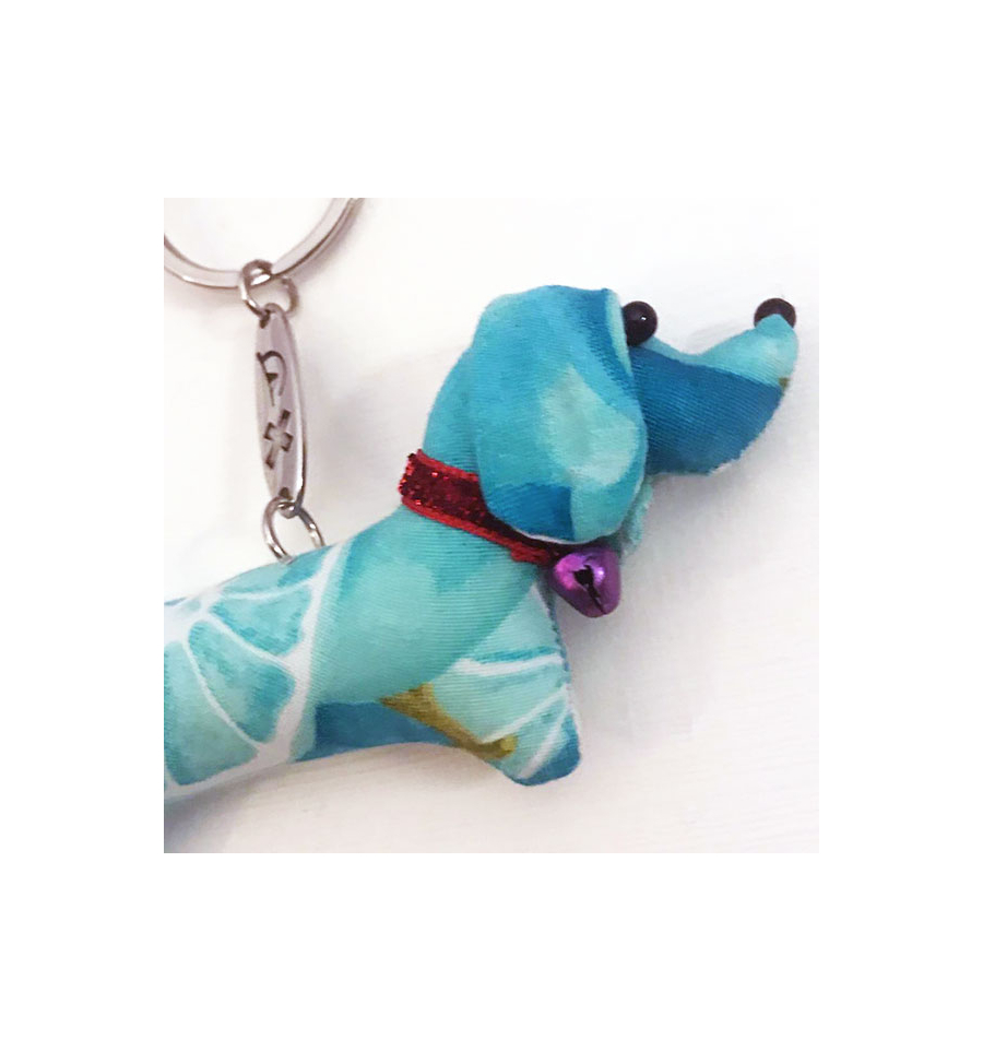 NICI Portachiavi Bassotto Skida 10 Cm - Peluche Morbido Con Sciarpa Rosa, Sostenibile RPET