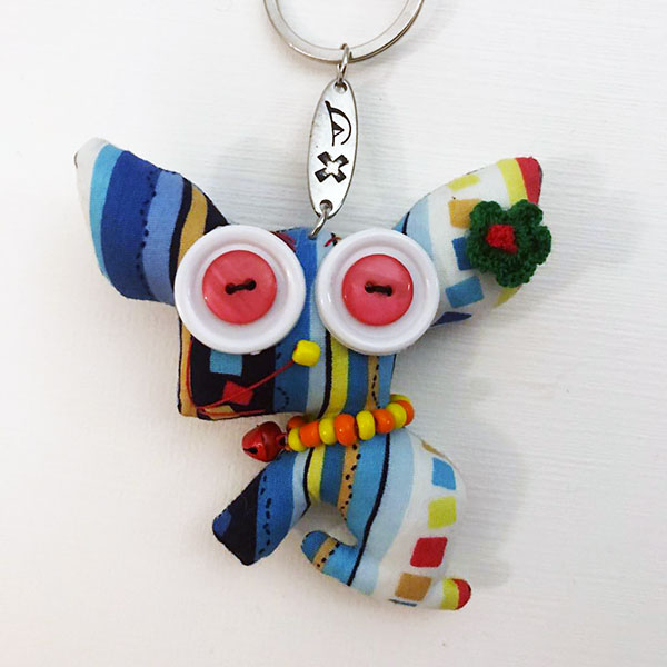 Chihuahua Keychain - Vintage Doll