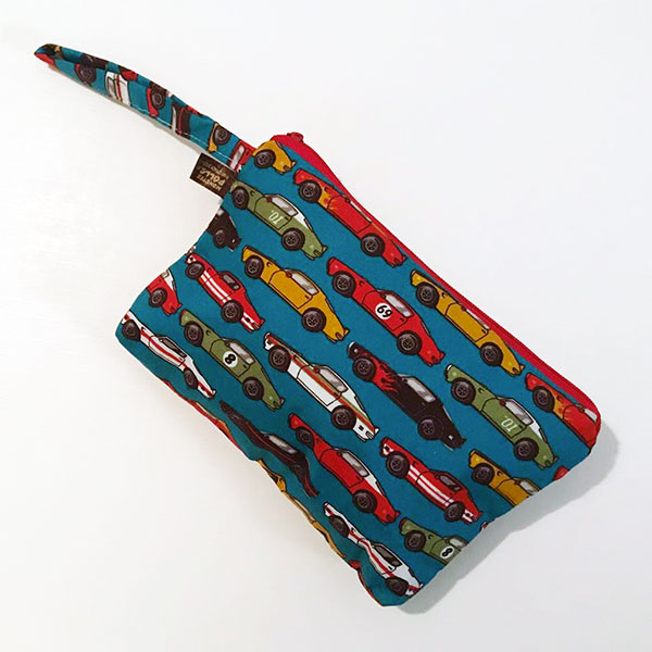 Pochette in stoffa con zip